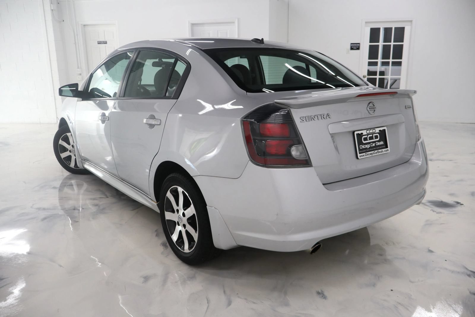 Used 2012 Nissan Sentra 2.0 SR w/ Special Edition Pkg FWD image 6