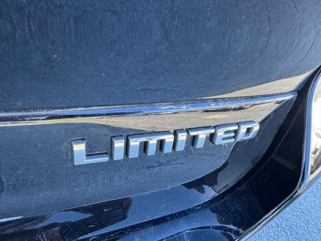 Used 2023 Jeep Grand Cherokee L Limited AWD/4WD image 56