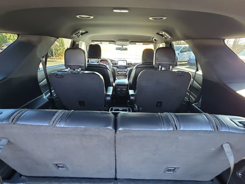 Used 2020 Ford Explorer XLT w/ Equipment Group 202A image 37