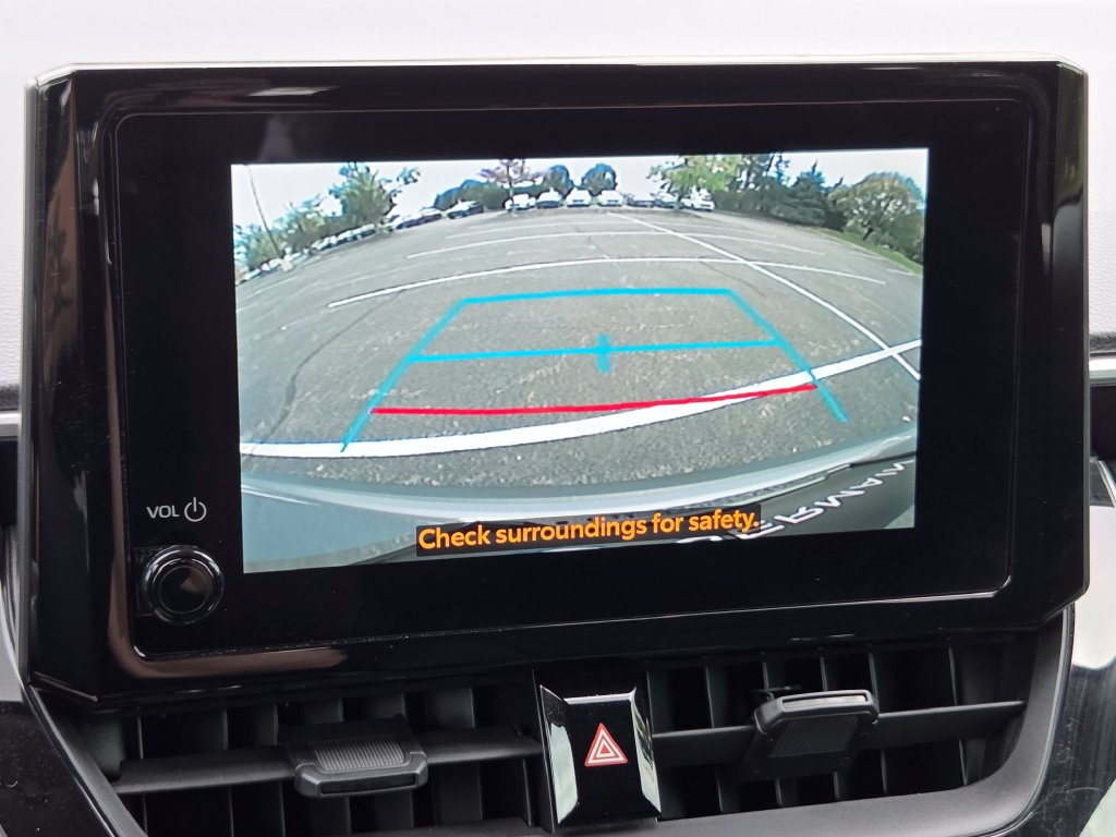Used 2023 Toyota Corolla Cross LE w/ Moonroof Package AWD/4WD image 5