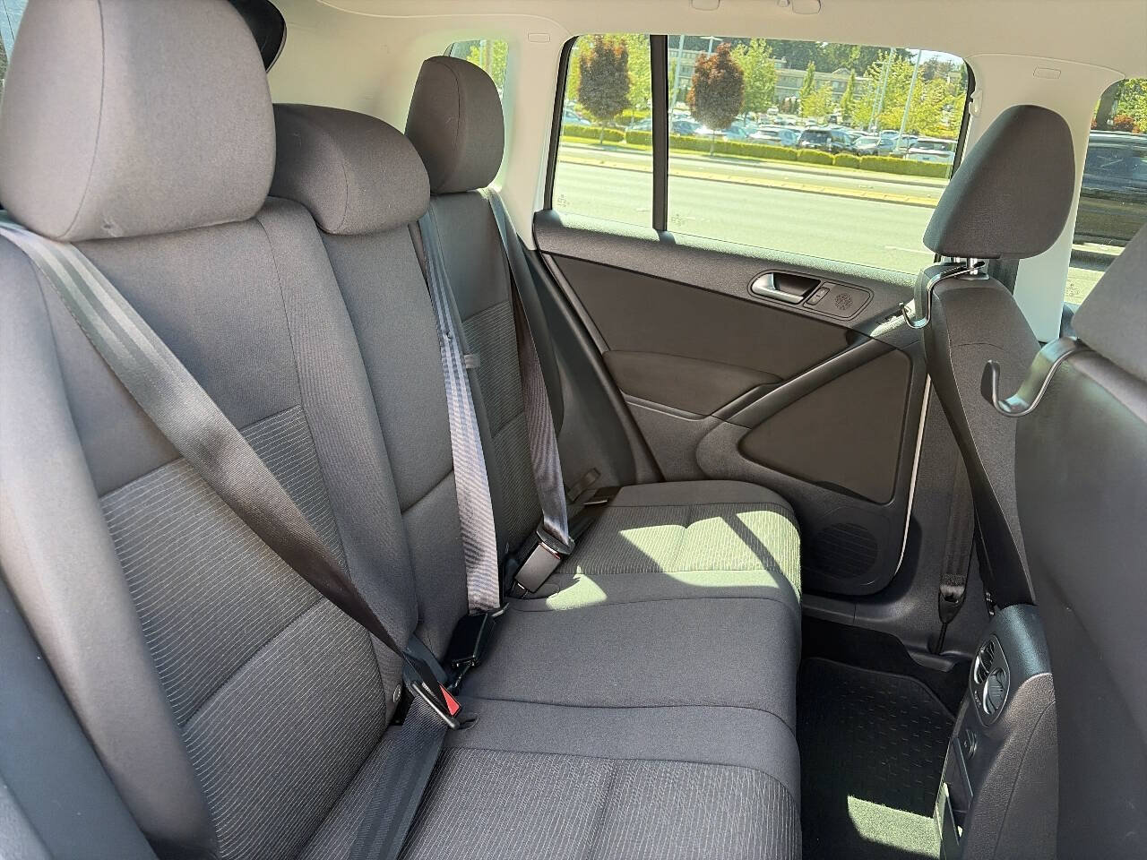 Used 2017 Volkswagen Tiguan S AWD/4WD image 25