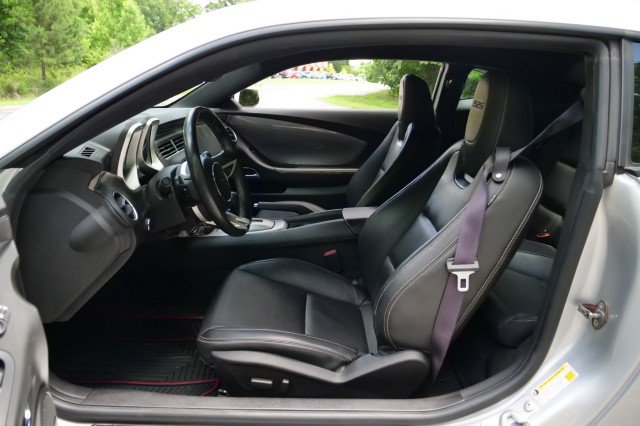 Used 2010 Chevrolet Camaro SS RWD image 28