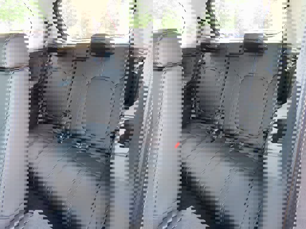 New 2025 Honda Pilot Touring image 14