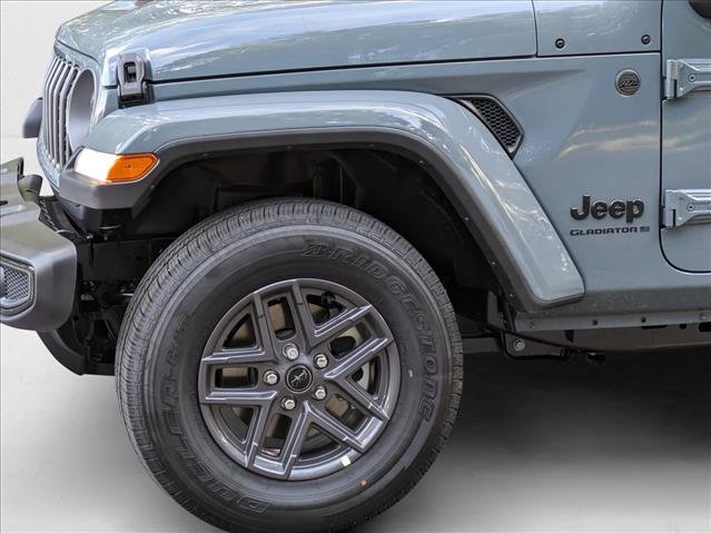 New 2025 Jeep Gladiator Sport image 10
