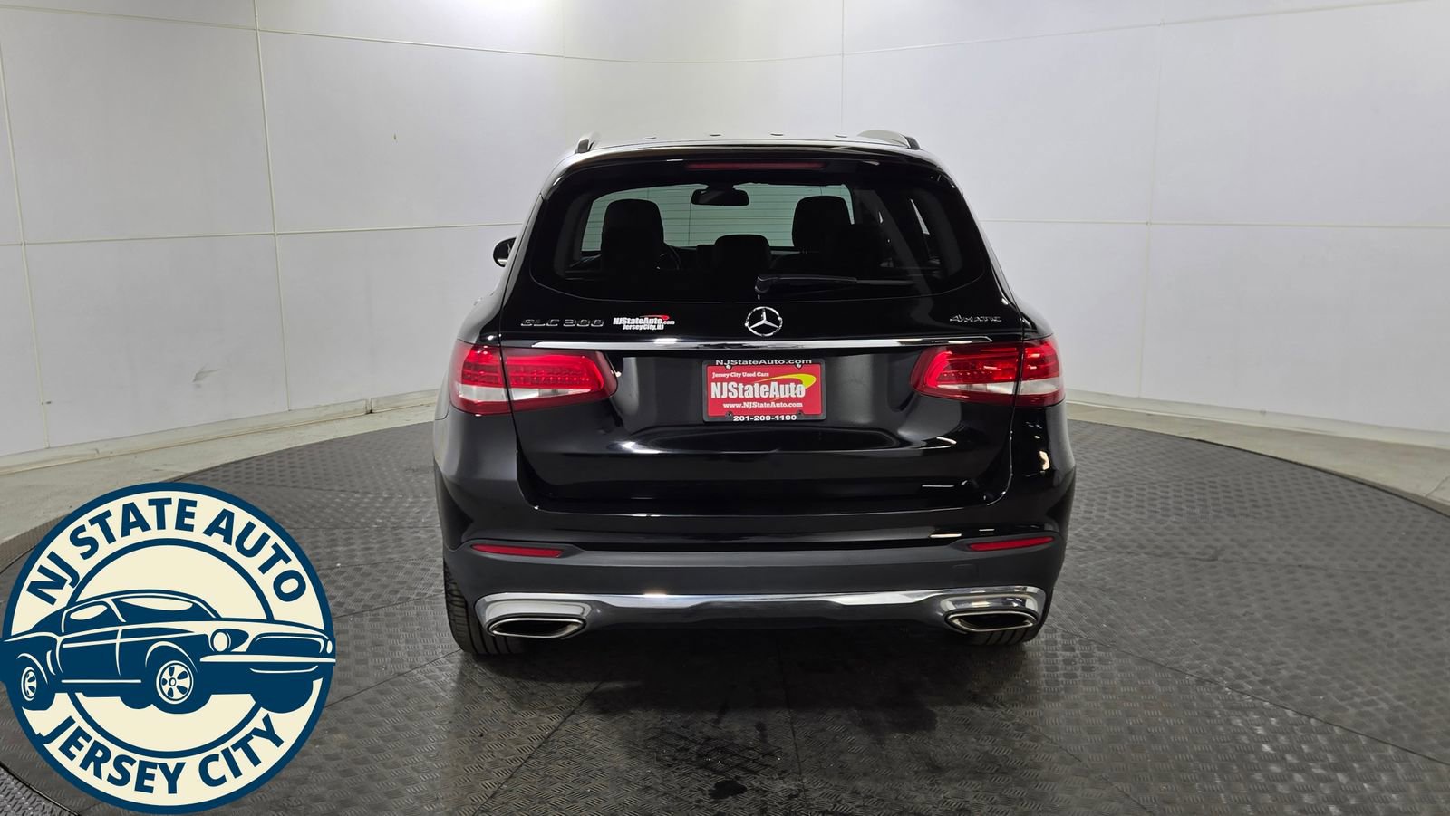 Used 2019 Mercedes-Benz GLC 300 4MATIC w/ Premium Package image 6
