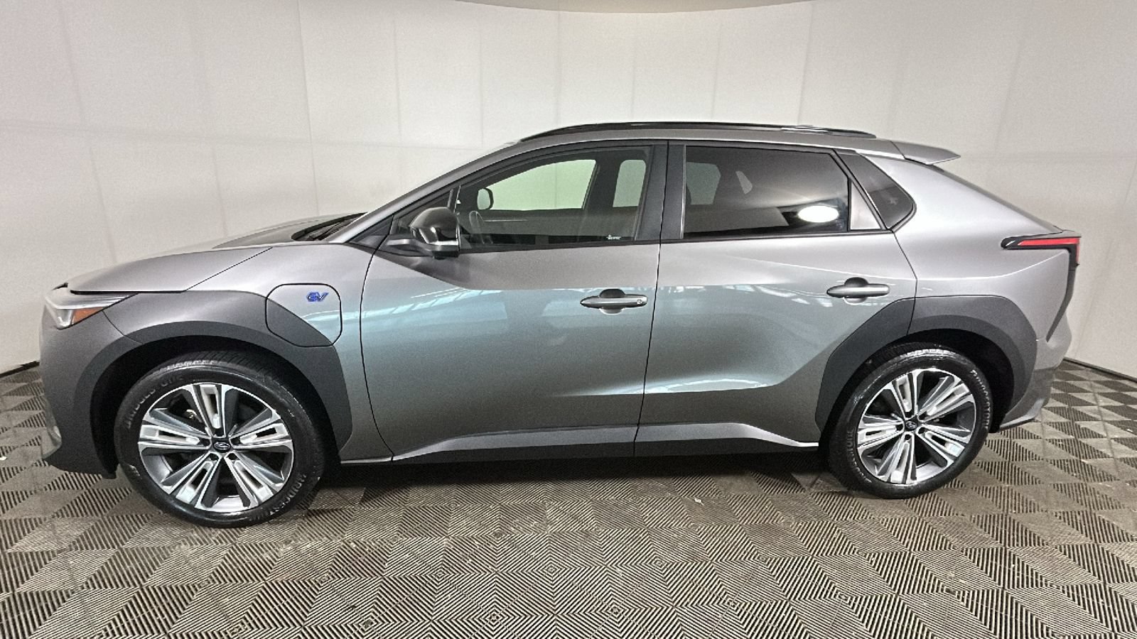 Used 2023 Subaru Solterra AWD image 6
