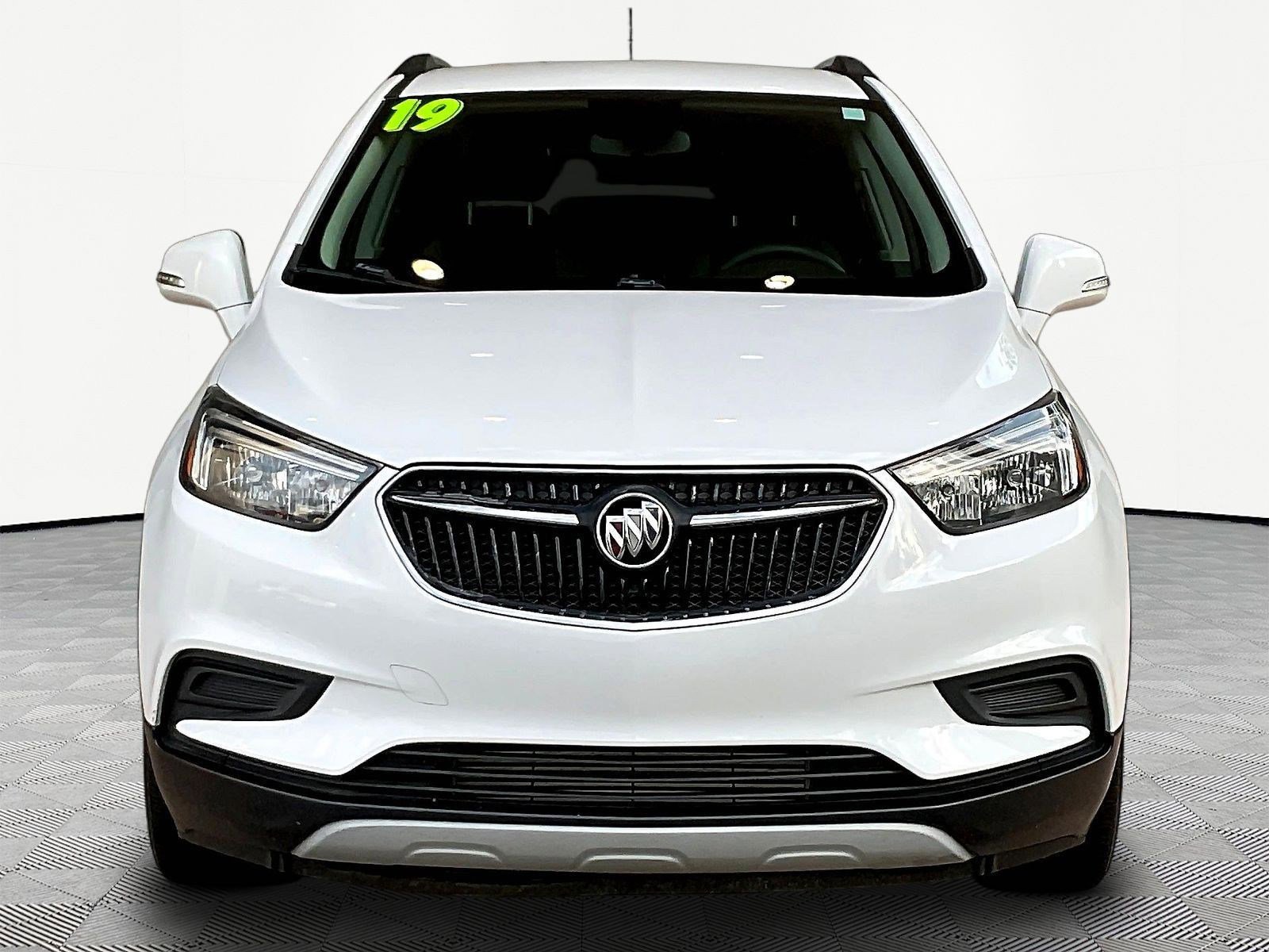 Used 2019 Buick Encore Preferred FWD image 2