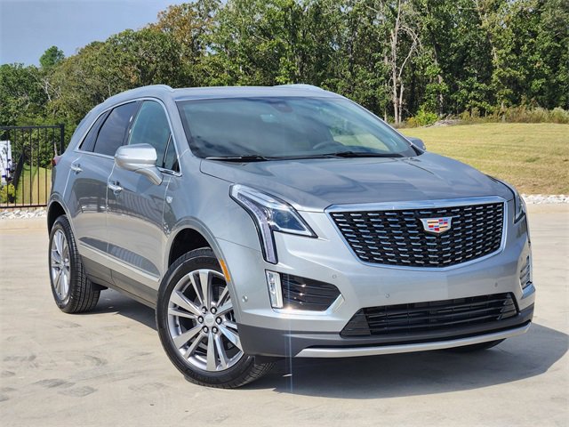 New 2025 Cadillac XT5 Premium Luxury w/ Technology Package