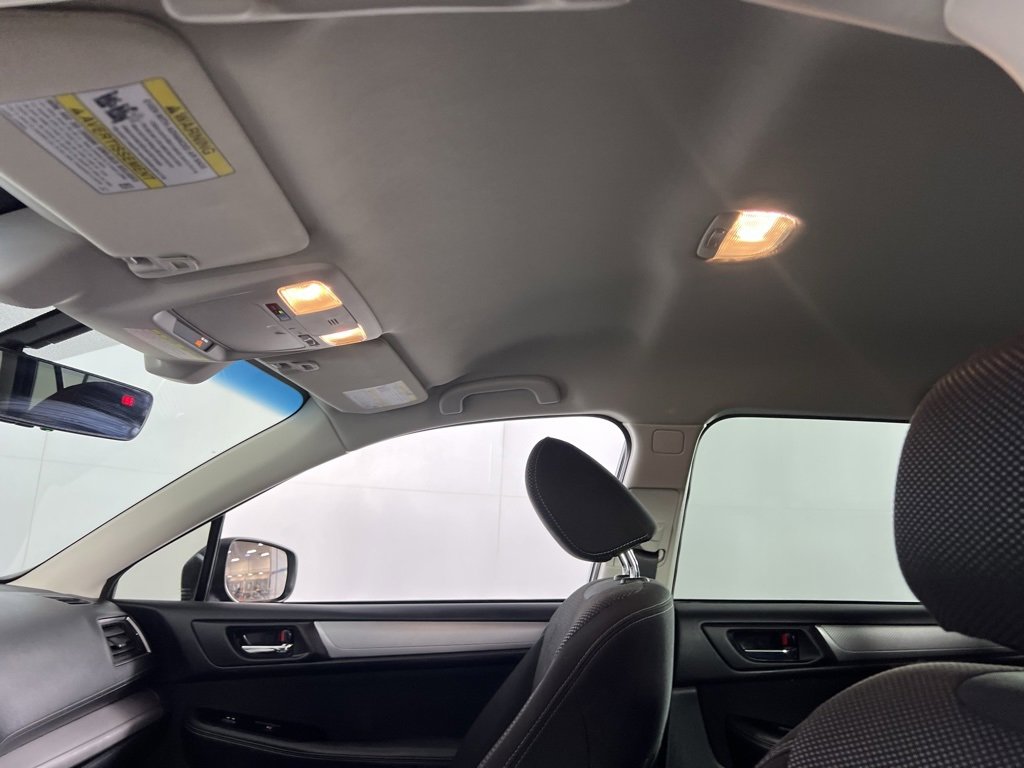 Used 2019 Subaru Outback 2.5i Premium image 23