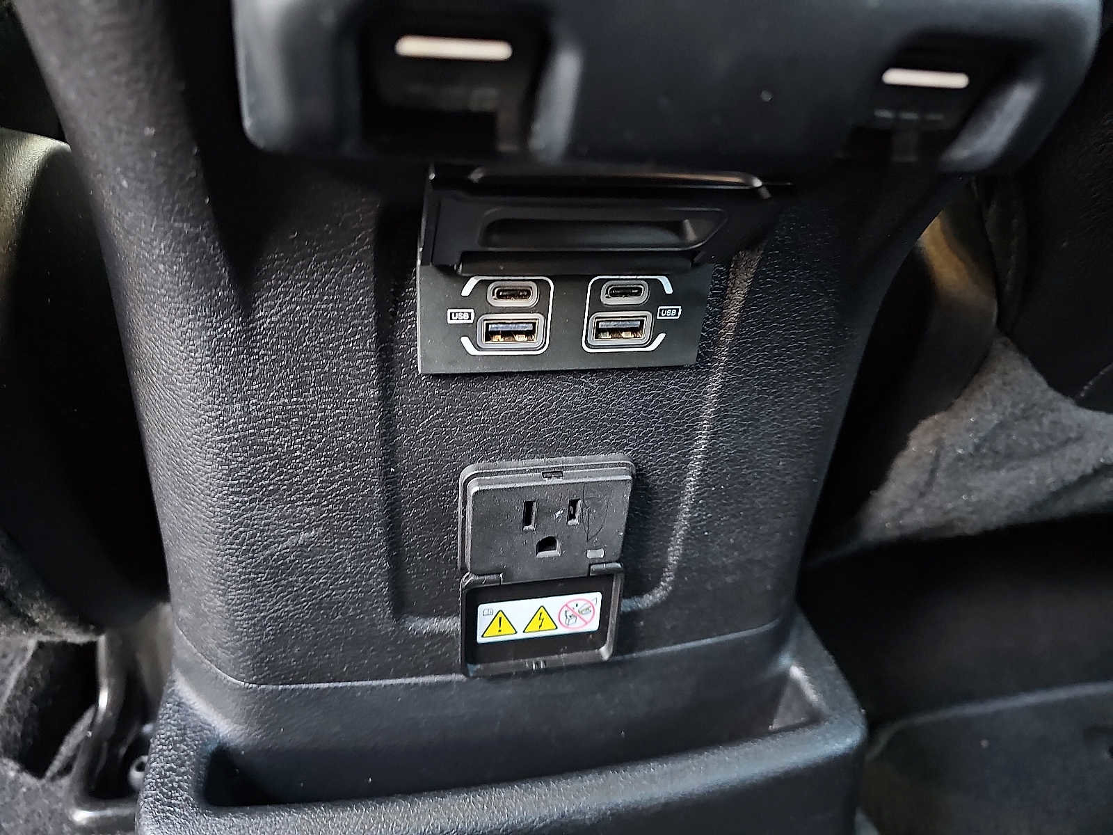 Used 2021 Jeep Wrangler Unlimited Sahara w/ Cold Weather Group image 11