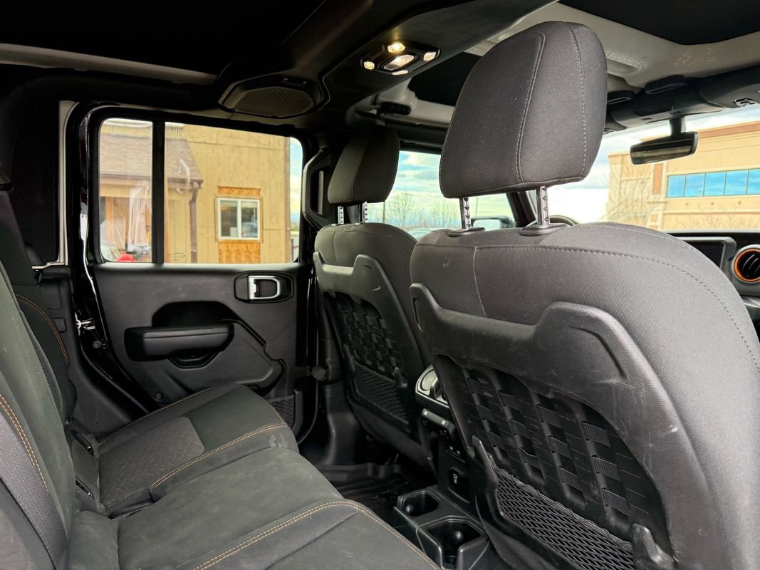 Used 2022 Jeep Gladiator Mojave w/ Cold Weather Group image 19