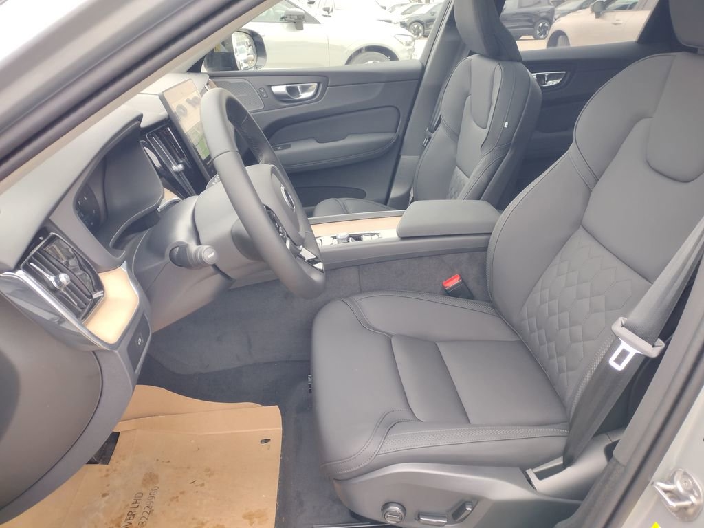 New 2026 Volvo XC60 B5 Plus w/ Climate Package image 14