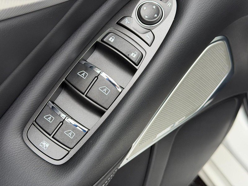 Used 2023 INFINITI Q50 Luxe AWD/4WD image 17