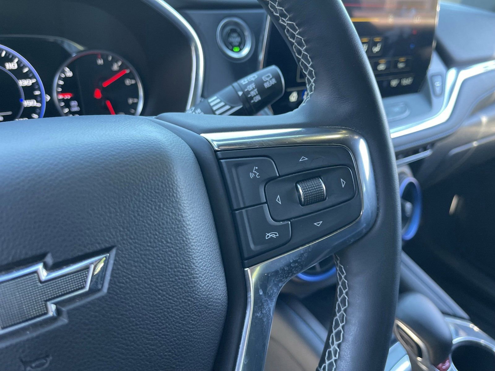 Used 2023 Chevrolet Blazer RS w/ Driver Confidence II Package image 26