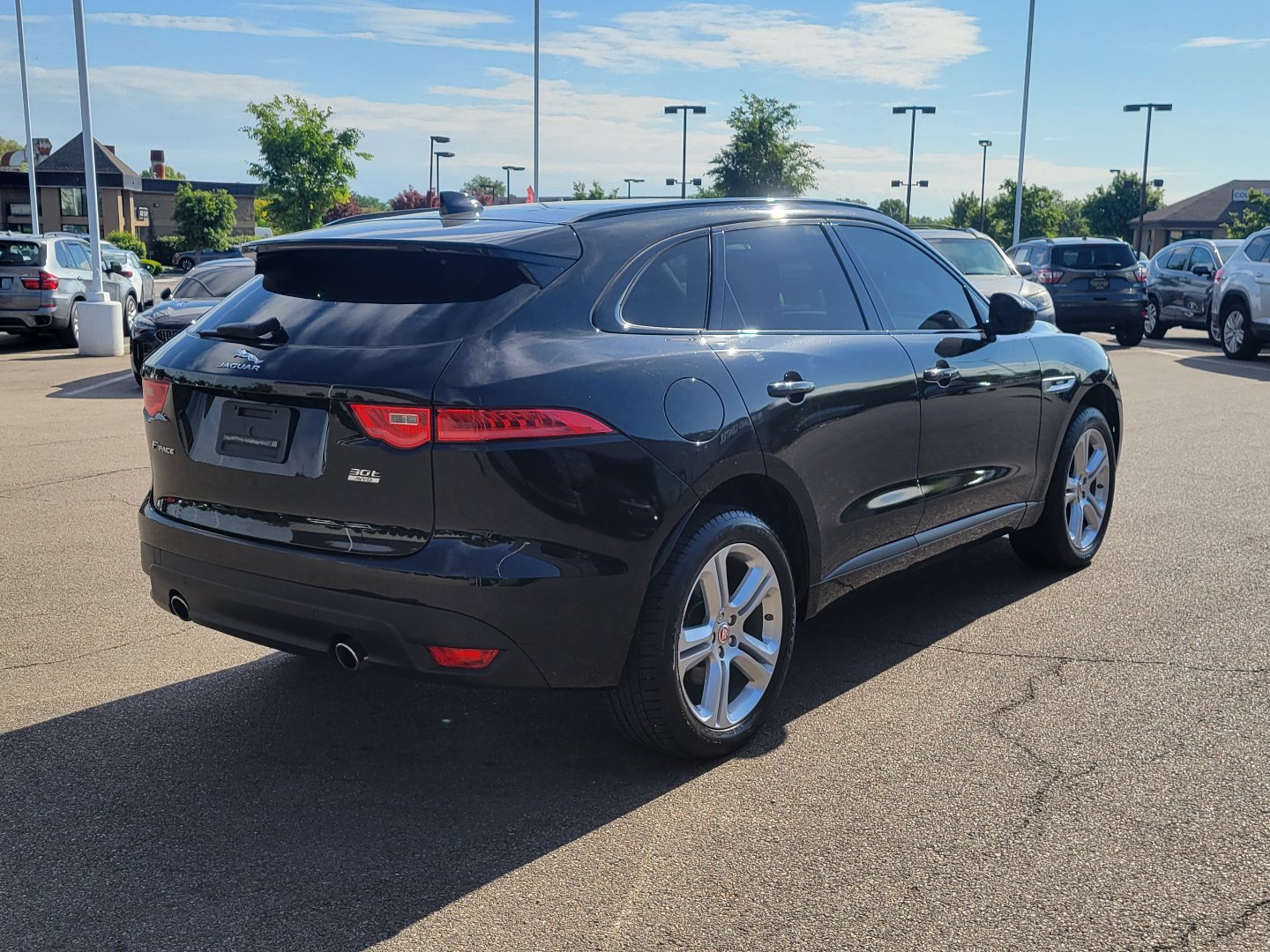 Used 2019 Jaguar F-PACE R-Sport AWD/4WD image 4