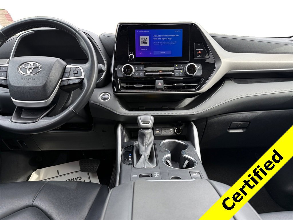 Used 2024 Toyota Highlander XLE image 11