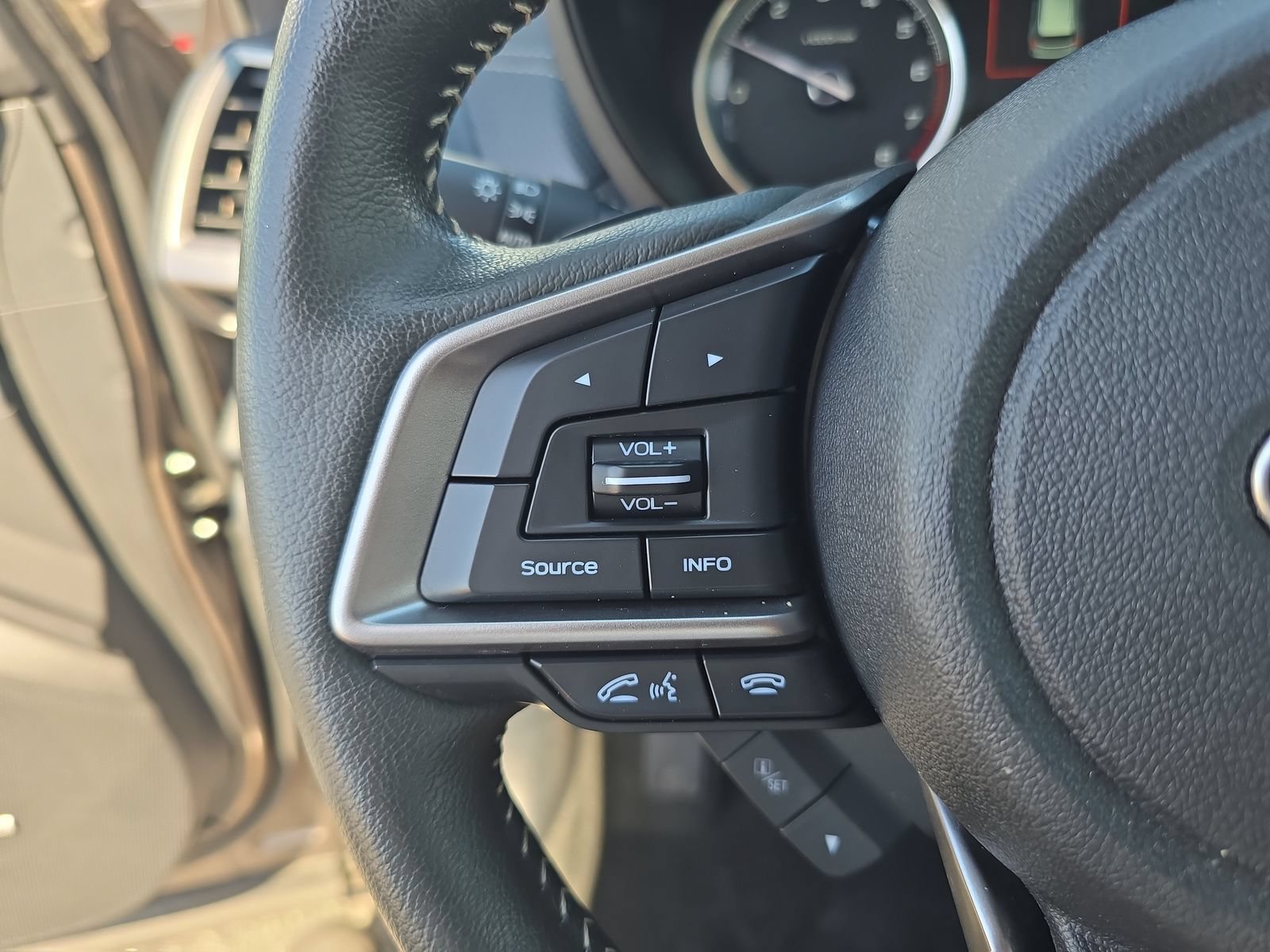 Used 2024 Subaru Forester Touring AWD/4WD image 23