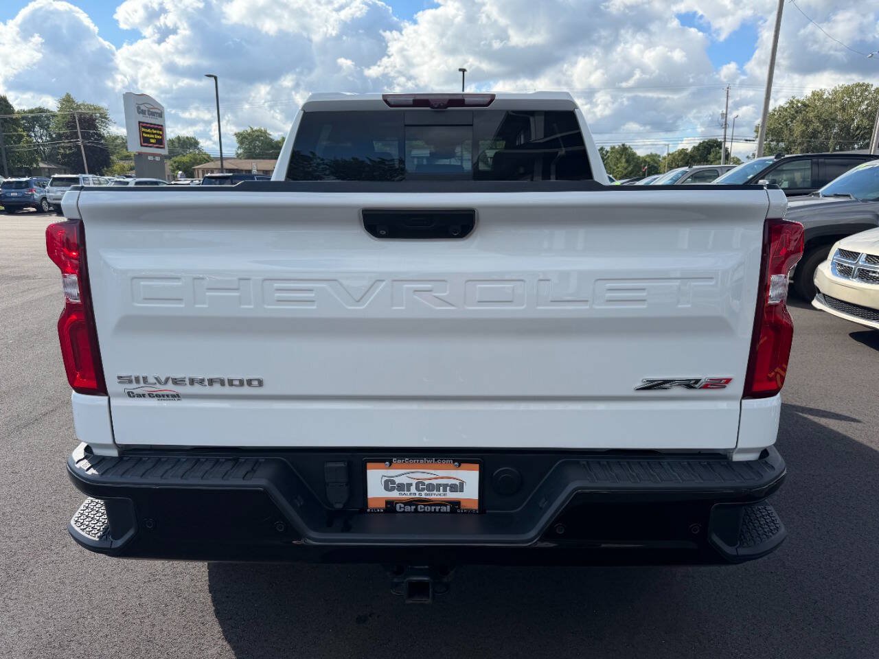 Used 2022 Chevrolet Silverado 1500 ZR2 w/ Technology Package AWD/4WD image 4