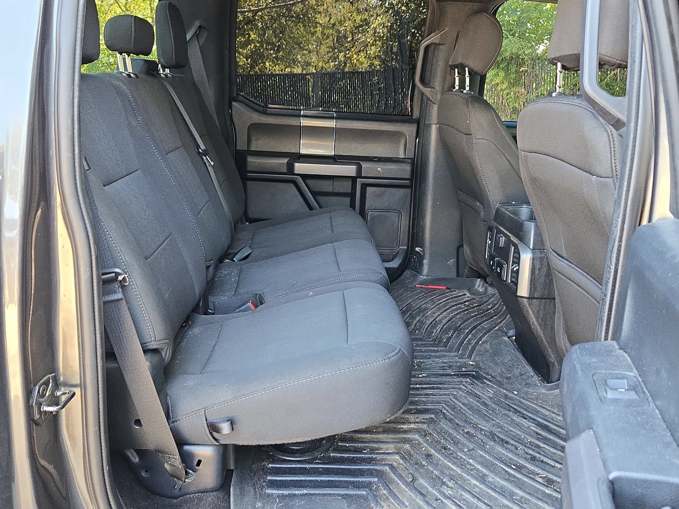 Used 2019 Ford F150 XLT w/ Equipment Group 302A Luxury AWD/4WD image 25