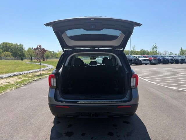 Used 2025 Ford Explorer Active RWD image 10