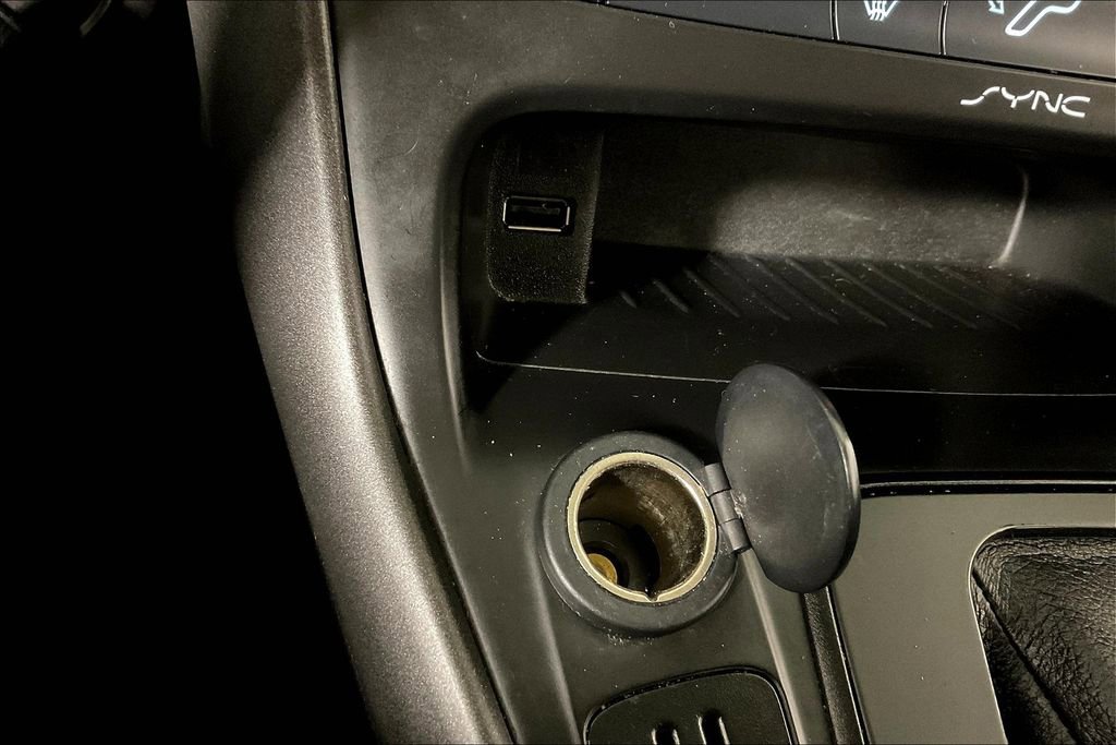 Used 2017 Ford Focus SEL image 30