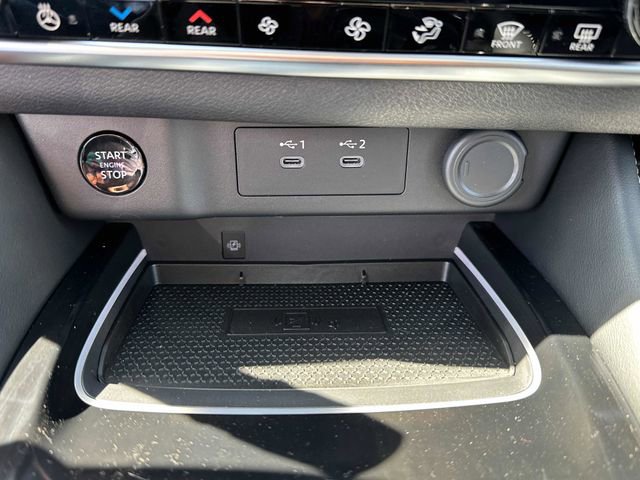 New 2026 Nissan Rogue Platinum w/ Platinum Premium Package image 16