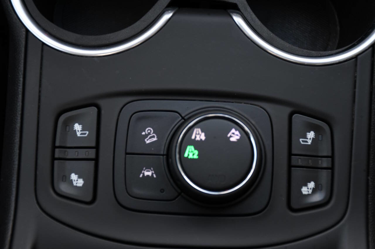 Used 2021 GMC Terrain SLT w/ Elevation Edition image 30