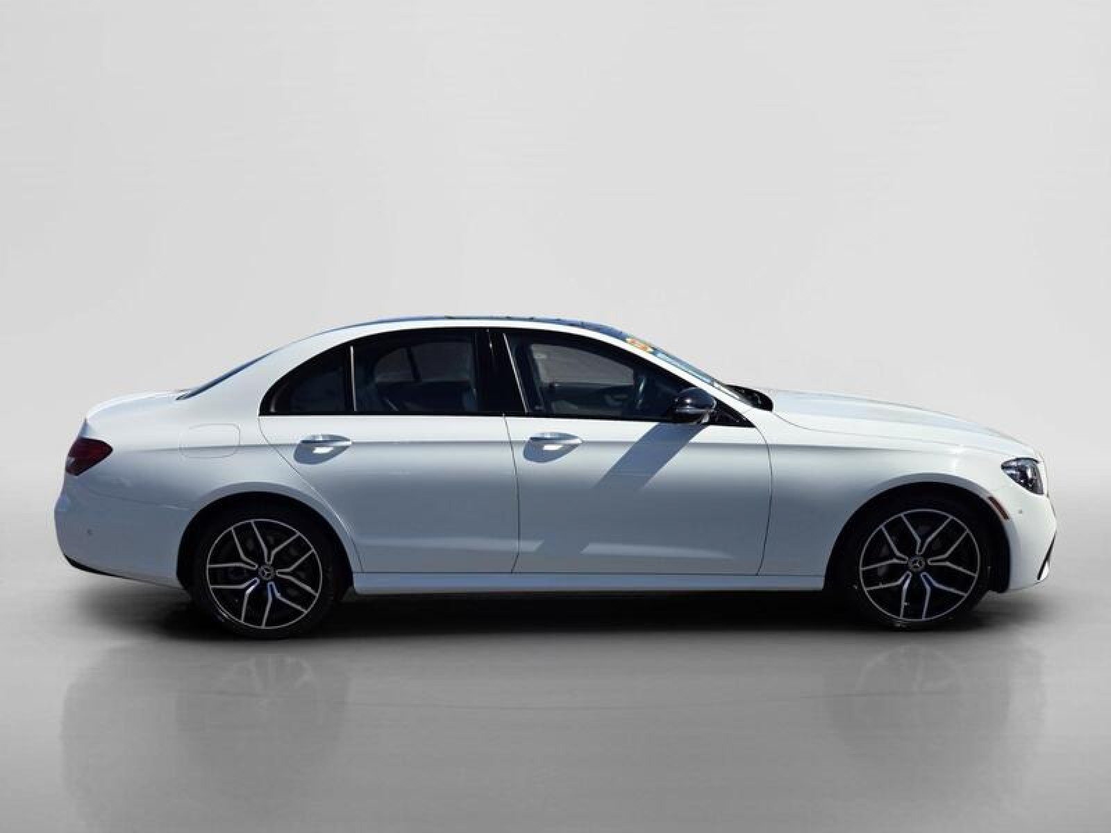 Used 2023 Mercedes-Benz E 450 4MATIC Sedan image 6