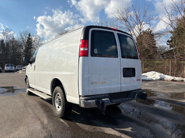 Used 2024 GMC Savana 2500 w/ Driver Convenience Package image 3