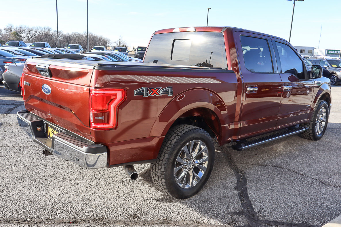Used 2017 Ford F150 XLT w/ Equipment Group 302A Luxury image 4