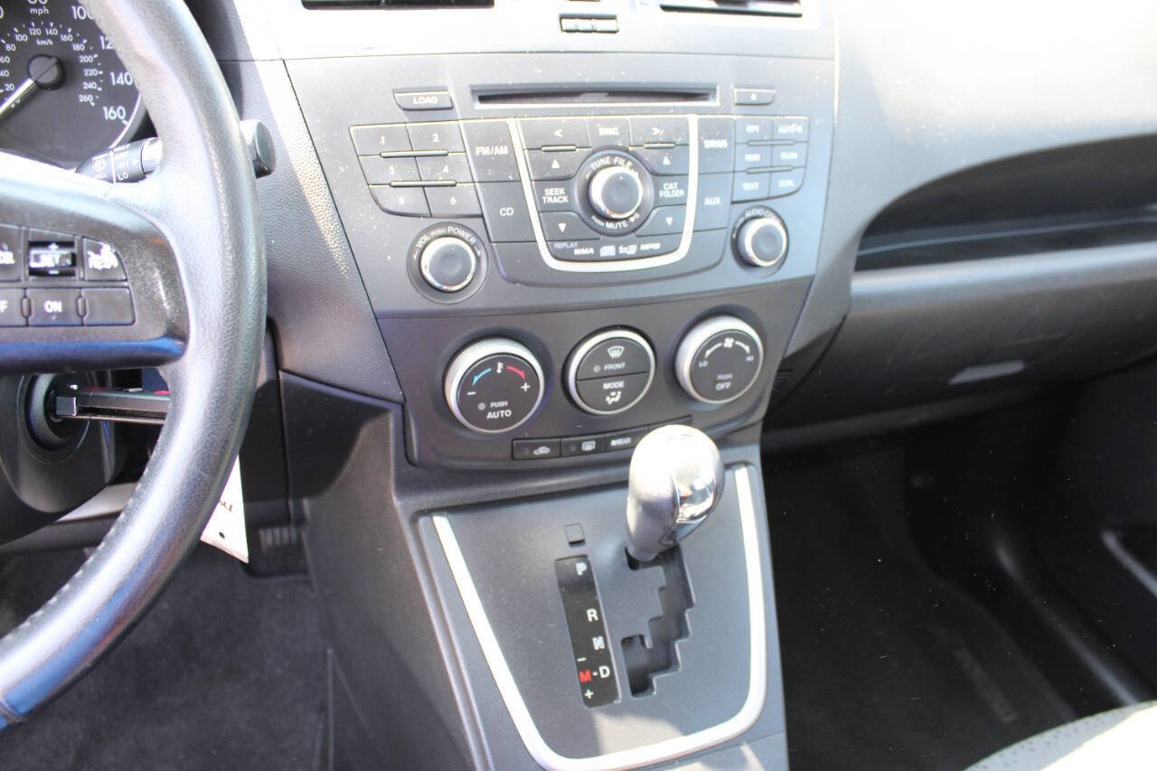 Used 2012 MAZDA MAZDA5 Touring w/ Moonroof & Audio Pkg image 15