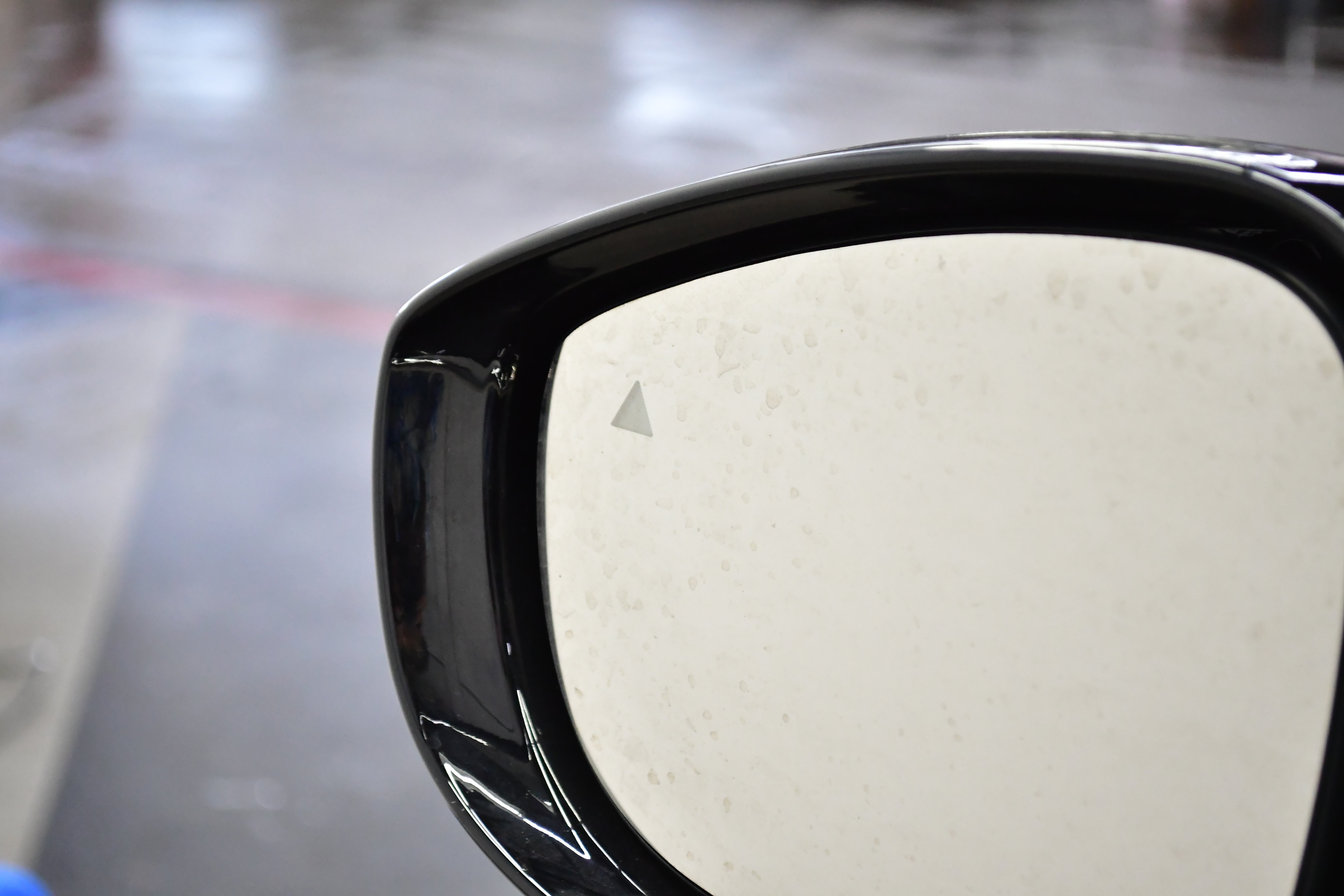 Used 2024 Chrysler Pacifica Touring-L image 32