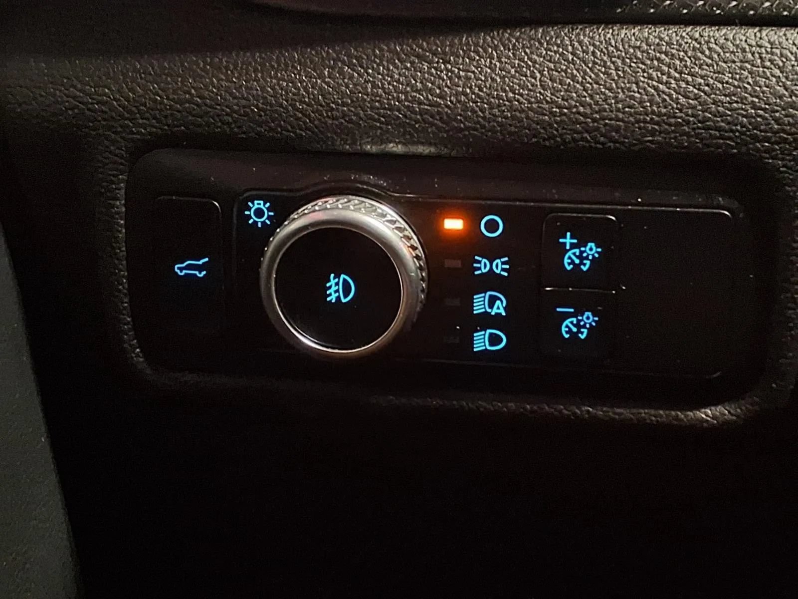 Used 2023 Ford Explorer ST-Line RWD image 29