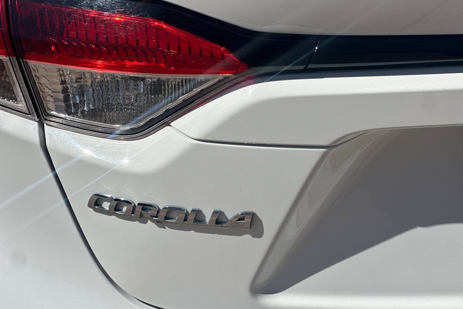 Certified 2023 Toyota Corolla LE FWD image 32
