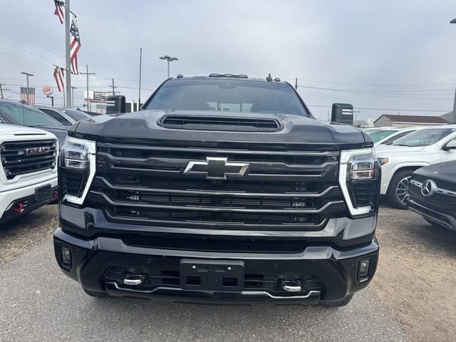 Used 2026 Chevrolet Silverado 2500 High Country w/ Midnight Edition image 2