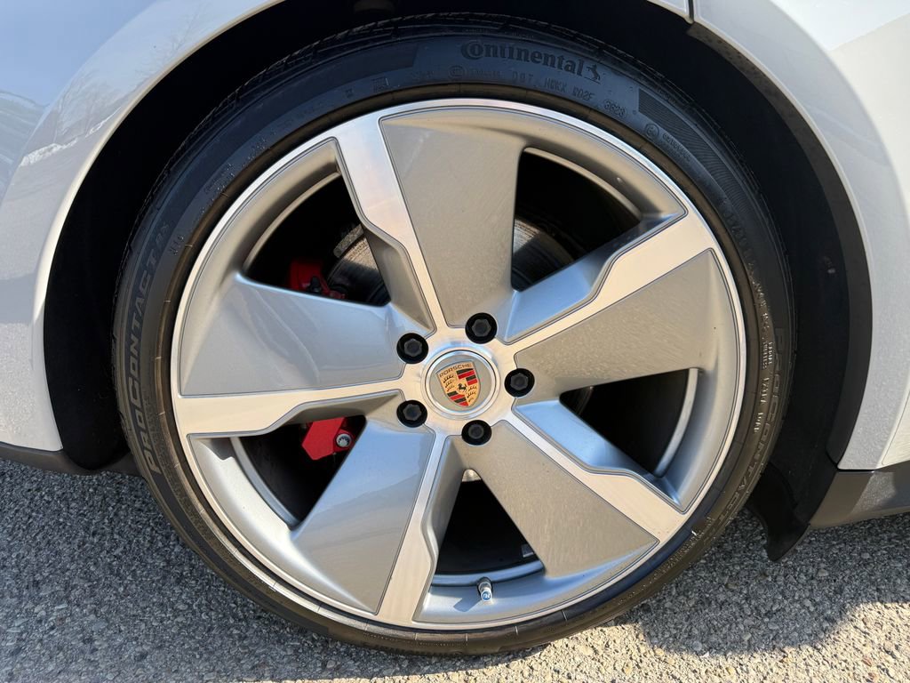 Used 2021 Porsche Taycan 4S image 16