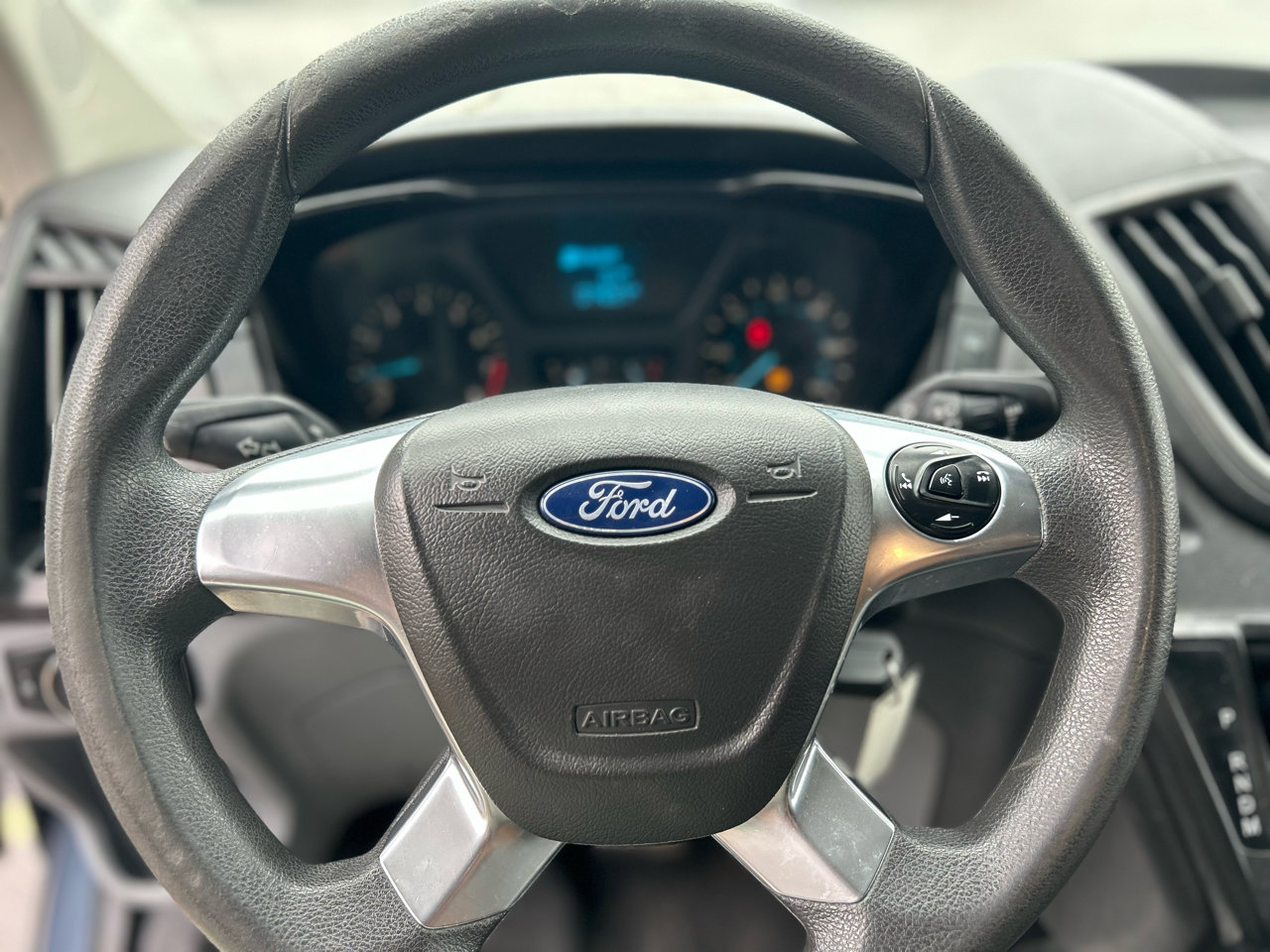 Used 2019 Ford Transit 250 148 High Roof Extended image 20