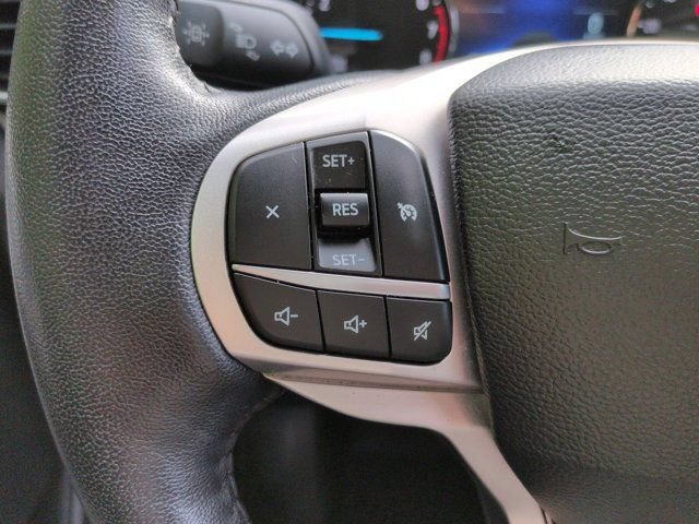 Used 2023 Ford Explorer XLT w/ Equipment Group 202A AWD/4WD image 23