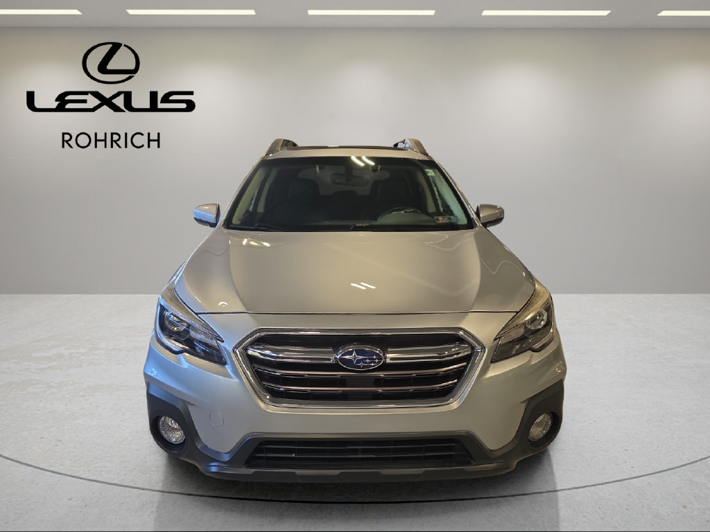 Used 2018 Subaru Outback 3.6R Limited AWD/4WD image 2