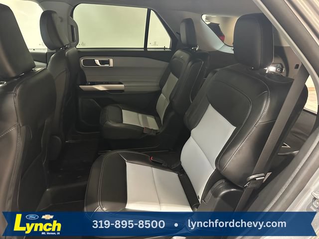 Used 2024 Ford Explorer XLT w/ Equipment Group 202A AWD/4WD image 21