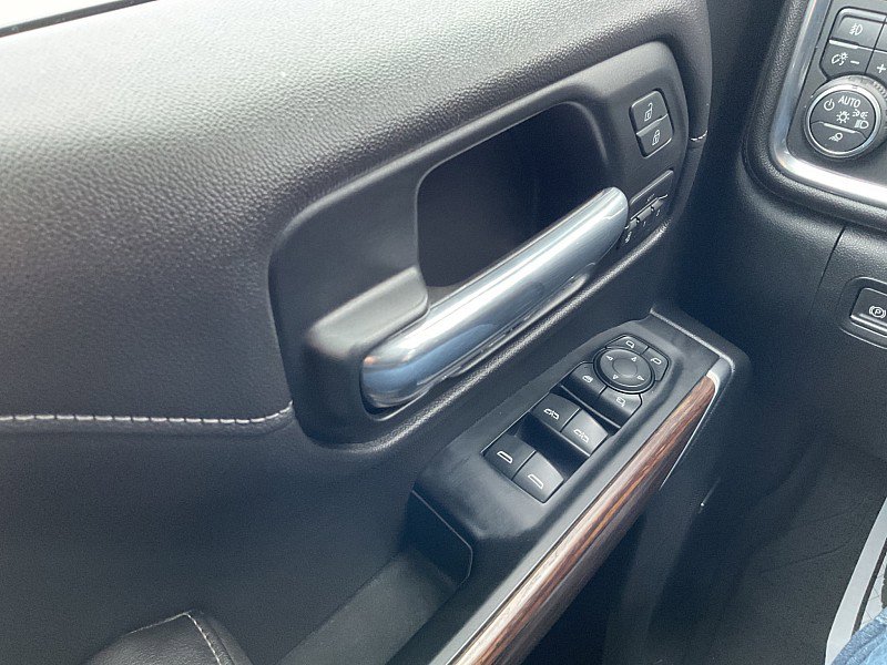 Used 2019 Chevrolet Silverado 1500 High Country w/ Technology Package image 29