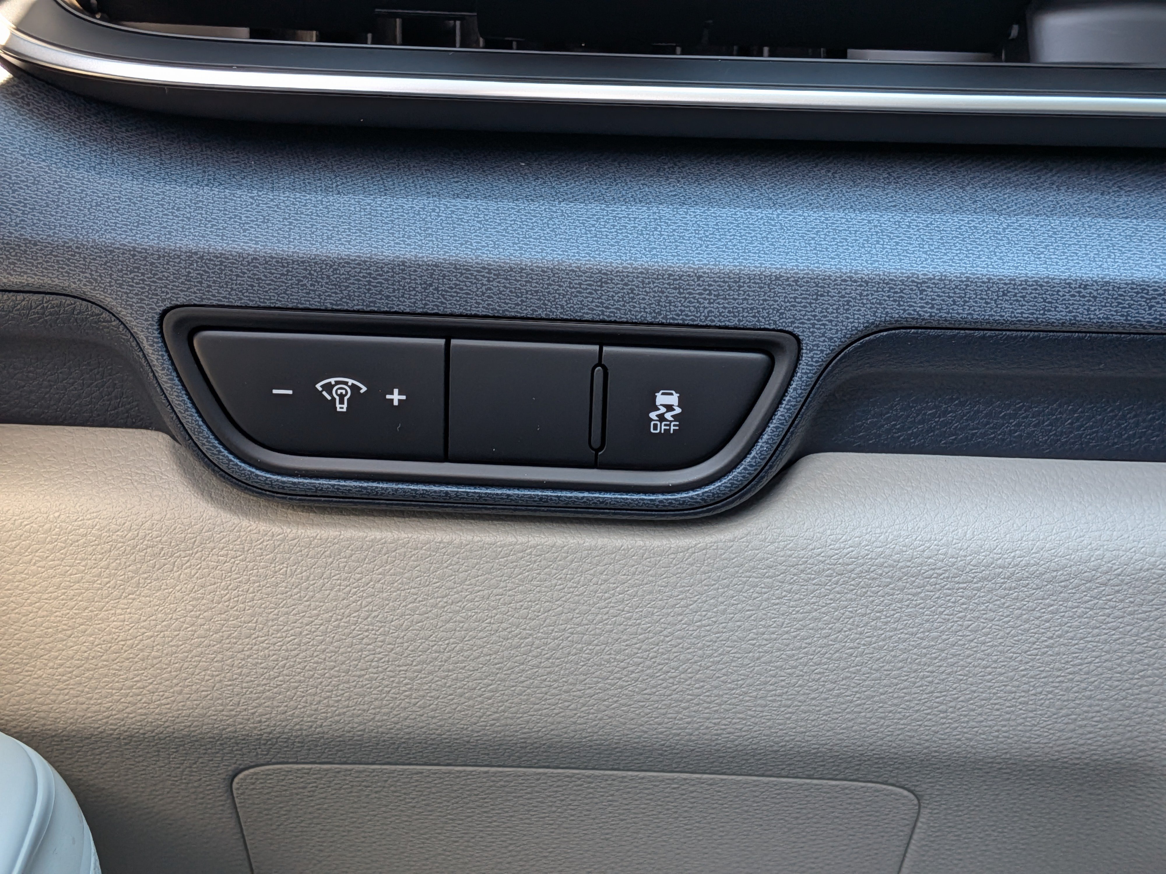 New 2026 Kia Carnival EX FWD image 28