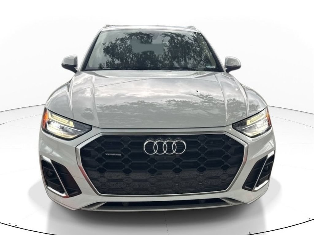 Used 2022 Audi Q5 2.0T Premium Plus AWD/4WD image 2