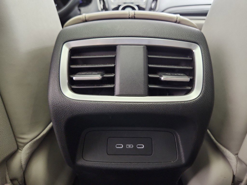 Used 2025 Acura RDX SH-AWD w/ Technology Package image 34