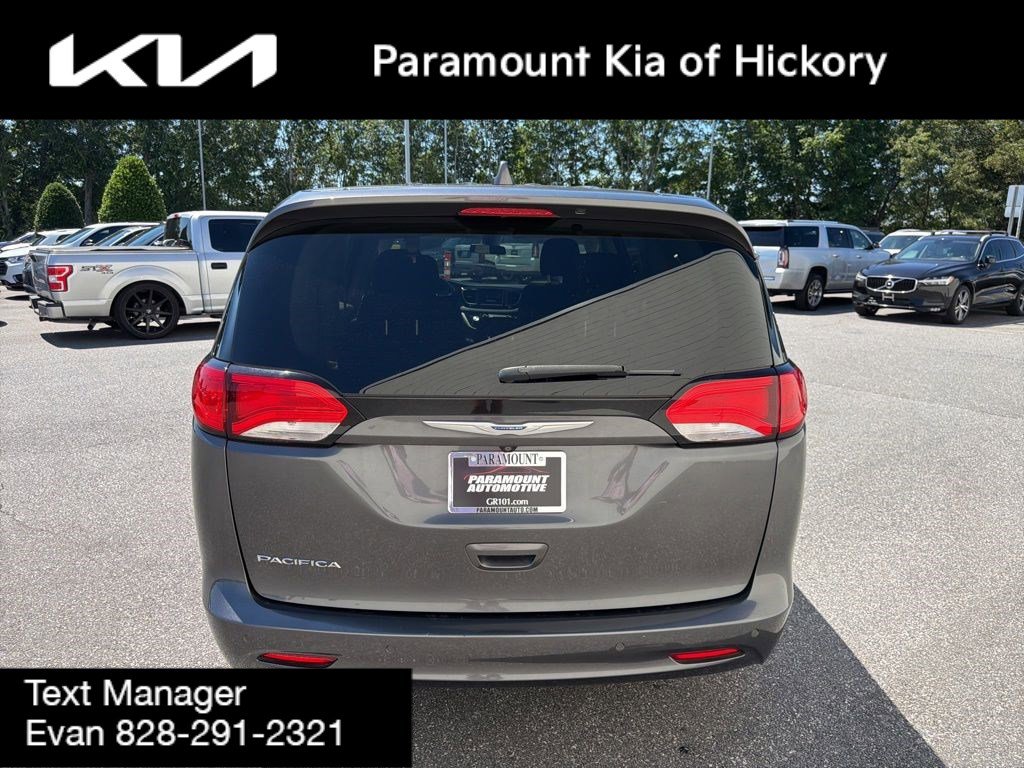 Used 2018 Chrysler Pacifica LX FWD image 8