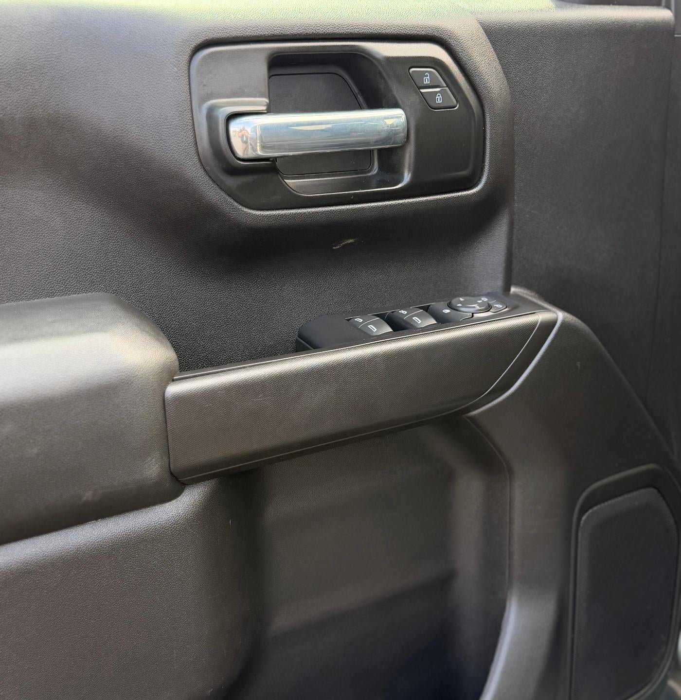 Used 2020 GMC Sierra 1500 4x4 Crew Cab w/ Sierra Value Package image 11
