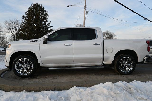 Used 2022 Chevrolet Silverado 1500 High Country w/ Technology Package image 8