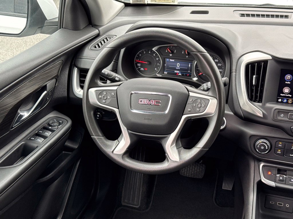 Used 2024 GMC Terrain SLE AWD/4WD image 18