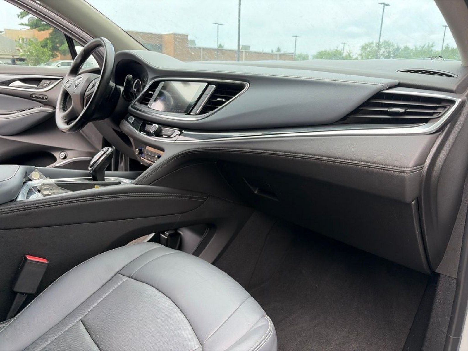 Used 2020 Buick Enclave Premium w/ Trailering Package, 5000 lbs. AWD/4WD image 25