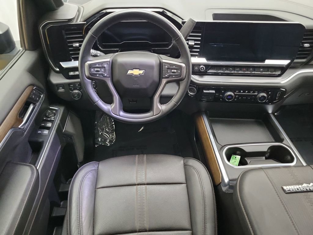 Certified 2024 Chevrolet Silverado 3500 High Country w/ High Country Premium Package AWD/4WD image 11